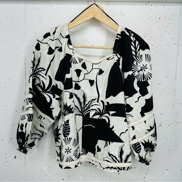 Nicole Miller Women’s size Medium Linen Off Shoulder Blouse - Picture 4 of 9